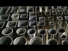 ASTM 201 Rohr aus Edelstahl 304 316 309S 310S 430 Spiegelpoliert nahtlos geschweißt